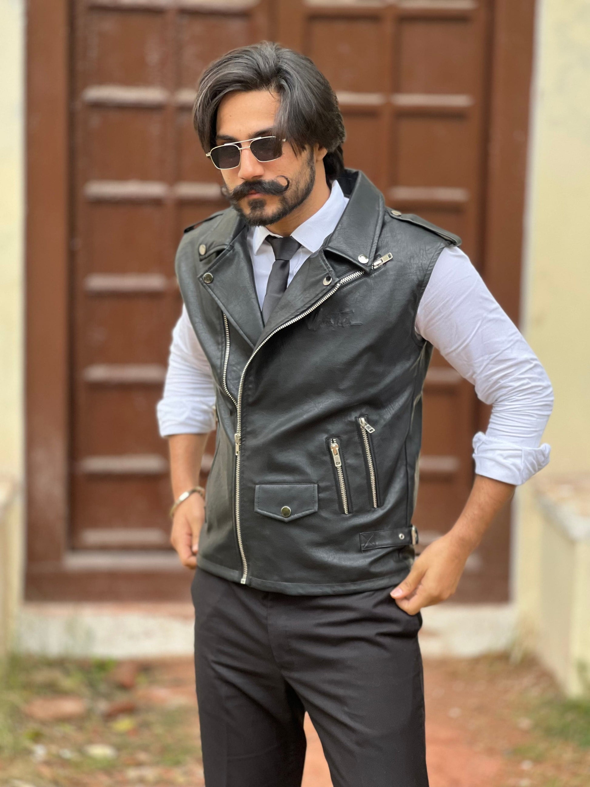 Bikers’ sleeveless leather jacket Black (vegan) - urbantheka