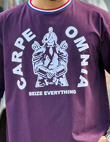 Carpe Omnia T-shirt