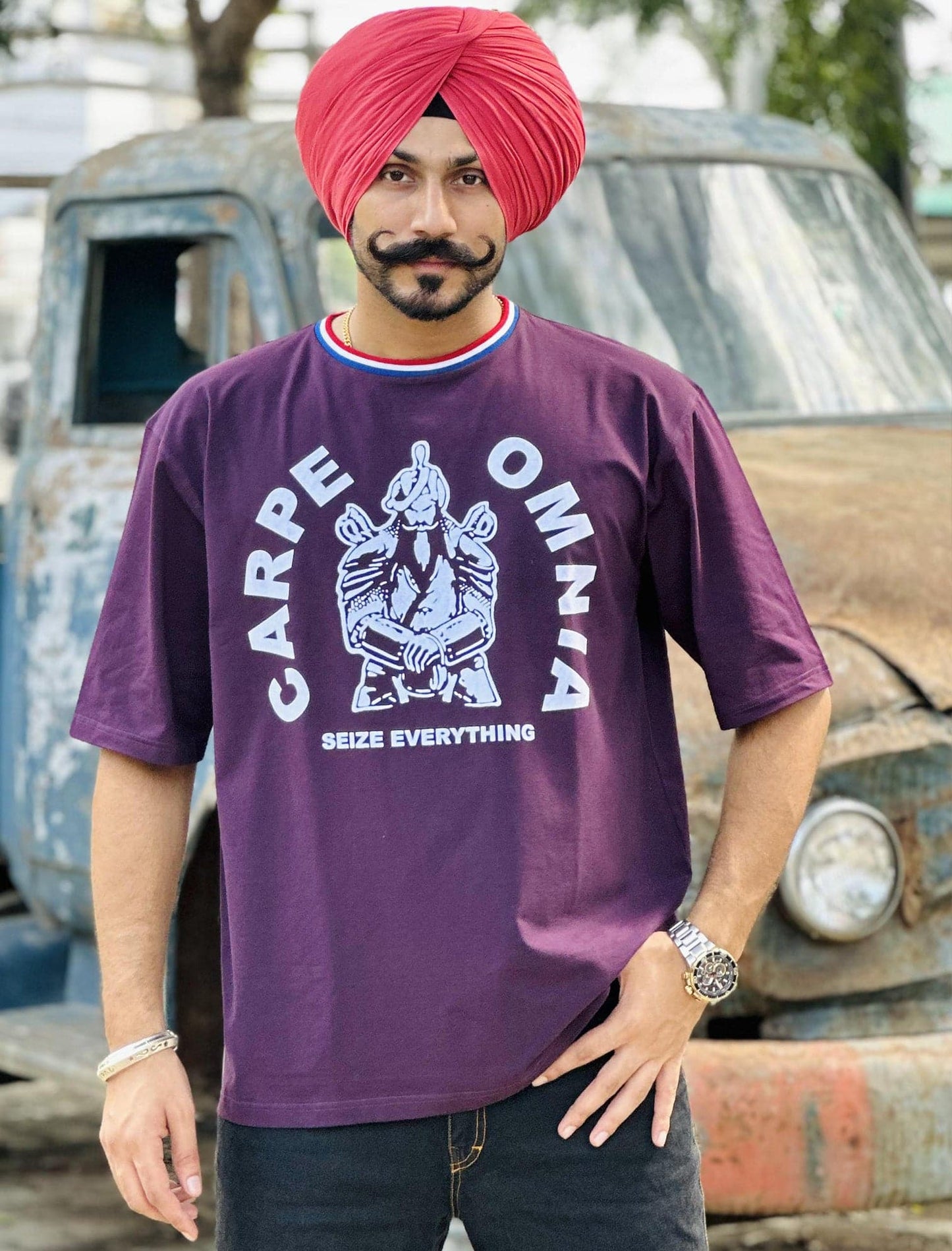 Carpe Omnia T-shirt