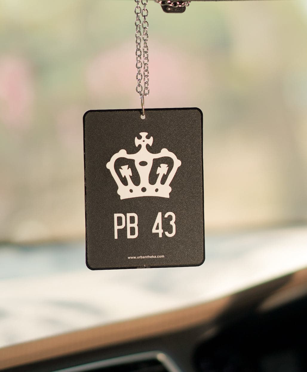 PB 43 Car Hanging - urbantheka